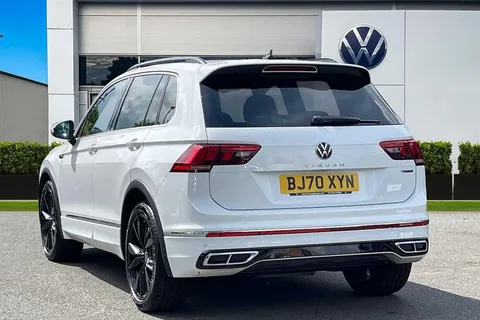 BJ70XYN Volkswagen Tiguan 2.0 TDI 4Motion R-Line 5dr DSG Thumbnail #2