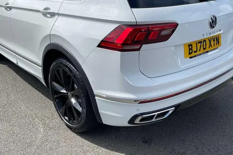 BJ70XYN Volkswagen Tiguan 2.0 TDI 4Motion R-Line 5dr DSG Thumbnail #16