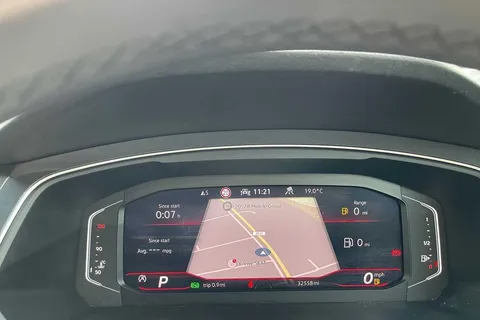 BJ70XYN Volkswagen Tiguan 2.0 TDI 4Motion R-Line 5dr DSG Thumbnail #29