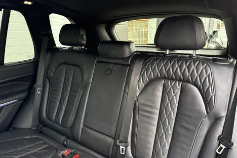 YH19LDG BMW X5 3.0 30d M Sport Auto xDrive Euro 6 (s/s) 5dr Thumbnail #14