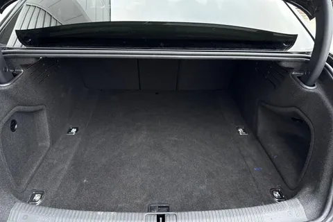 LO71YBE Audi A4 35 TFSI Black Edition 4dr S Tronic Thumbnail #11