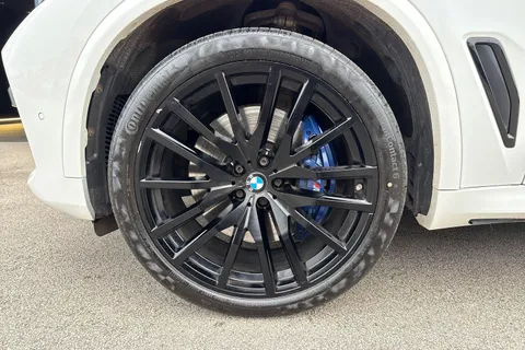 YH19LDG BMW X5 3.0 30d M Sport Auto xDrive Euro 6 (s/s) 5dr Thumbnail #23