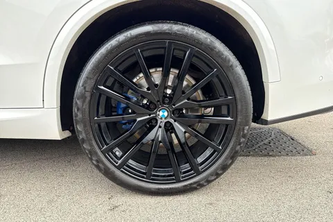 YH19LDG BMW X5 3.0 30d M Sport Auto xDrive Euro 6 (s/s) 5dr Thumbnail #24