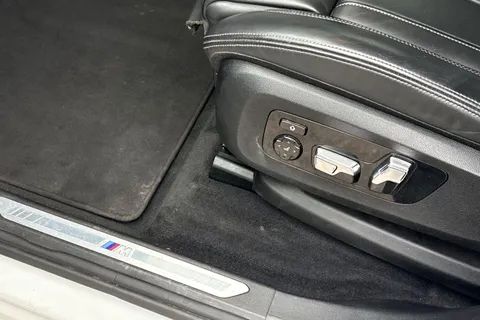 YH19LDG BMW X5 3.0 30d M Sport Auto xDrive Euro 6 (s/s) 5dr Thumbnail #35