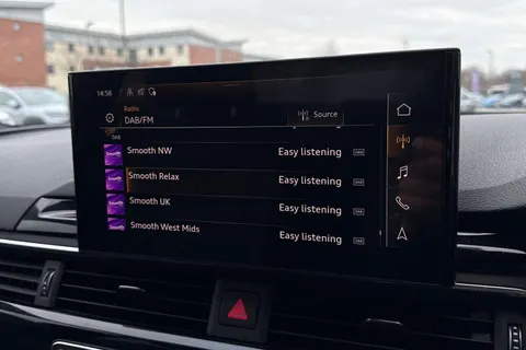 LO71YBE Audi A4 35 TFSI Black Edition 4dr S Tronic Thumbnail #43