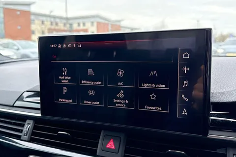 LO71YBE Audi A4 35 TFSI Black Edition 4dr S Tronic Thumbnail #47