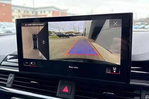 LO71YBE Audi A4 35 TFSI Black Edition 4dr S Tronic Thumbnail #51