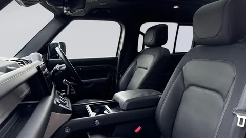KR24BXS Land Rover Defender 3.0 D300 X-Dynamic HSE 110 5dr Auto [7 Seat] Thumbnail #3