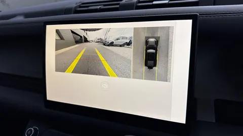 KR24BXS Land Rover Defender 3.0 D300 X-Dynamic HSE 110 5dr Auto [7 Seat] Thumbnail #12