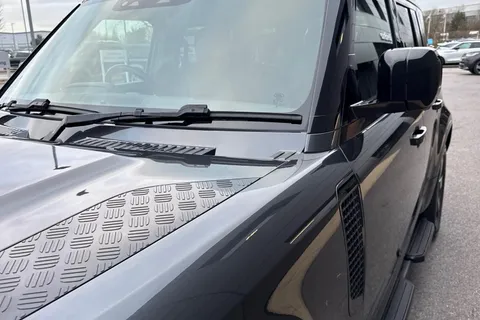 FG24NGU Land Rover Defender 3.0 D300 X-Dynamic HSE 110 5dr Auto [7 Seat] Thumbnail #20