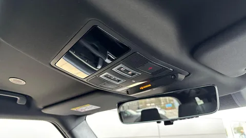 KR24BXS Land Rover Defender 3.0 D300 X-Dynamic HSE 110 5dr Auto [7 Seat] Thumbnail #23