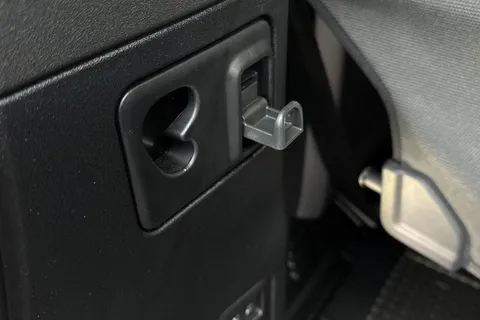 FG24NGU Land Rover Defender 3.0 D300 X-Dynamic HSE 110 5dr Auto [7 Seat] Thumbnail #27