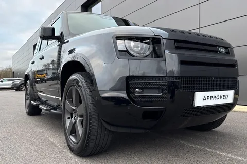 FG24NGU Land Rover Defender 3.0 D300 X-Dynamic HSE 110 5dr Auto [7 Seat] Thumbnail #30