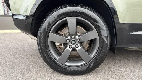 KR24BXS Land Rover Defender 3.0 D300 X-Dynamic HSE 110 5dr Auto [7 Seat] Thumbnail #33