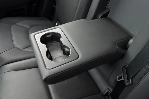 FG24NGU Land Rover Defender 3.0 D300 X-Dynamic HSE 110 5dr Auto [7 Seat] Thumbnail #38