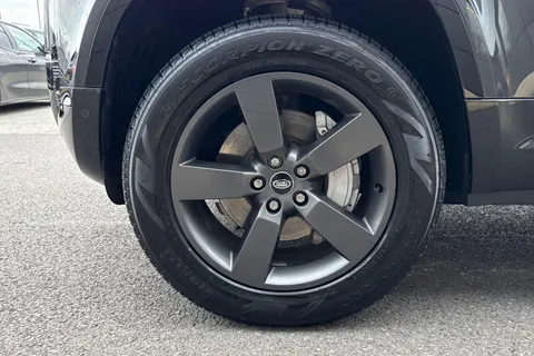 FG24NGU Land Rover Defender 3.0 D300 X-Dynamic HSE 110 5dr Auto [7 Seat] Thumbnail #40