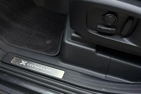 FG24NGU Land Rover Defender 3.0 D300 X-Dynamic HSE 110 5dr Auto [7 Seat] Thumbnail #41