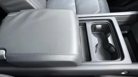 KR24BXS Land Rover Defender 3.0 D300 X-Dynamic HSE 110 5dr Auto [7 Seat] Thumbnail #47