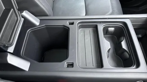 KR24BXS Land Rover Defender 3.0 D300 X-Dynamic HSE 110 5dr Auto [7 Seat] Thumbnail #48