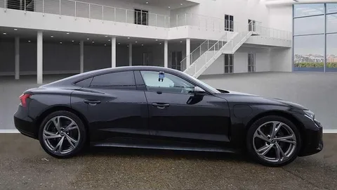 LO72ALU Audi e-tron GT    quattro 350,00 kW Thumbnail #5