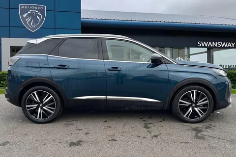 AD72UDZ PEUGEOT 3008 1.6 Hybrid4 300 GT Premium 5dr e-EAT8 Thumbnail #4