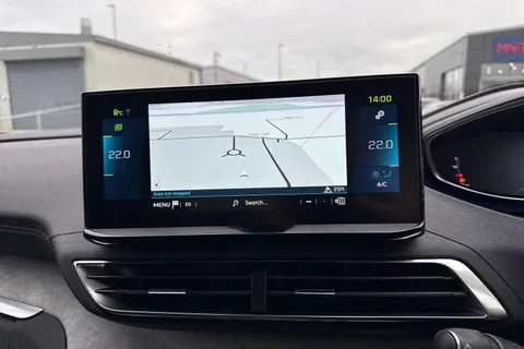 AD72UDZ PEUGEOT 3008 1.6 Hybrid4 300 GT Premium 5dr e-EAT8 Thumbnail #12