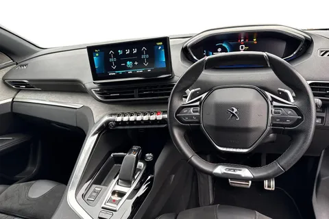 AD72UDZ PEUGEOT 3008 1.6 Hybrid4 300 GT Premium 5dr e-EAT8 Thumbnail #13