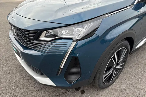 AD72UDZ PEUGEOT 3008 1.6 Hybrid4 300 GT Premium 5dr e-EAT8 Thumbnail #28