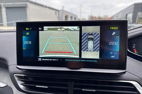 AD72UDZ PEUGEOT 3008 1.6 Hybrid4 300 GT Premium 5dr e-EAT8 Thumbnail #56