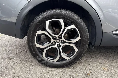 YM72BNL Renault Arkana 1.6 E-TECH S Edition Auto 2WD Euro 6 (s/s) 5dr Thumbnail #8