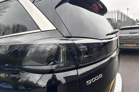 LO72CUU PEUGEOT 5008 1.5 BlueHDi GT EAT Euro 6 (s/s) 5dr Thumbnail #17