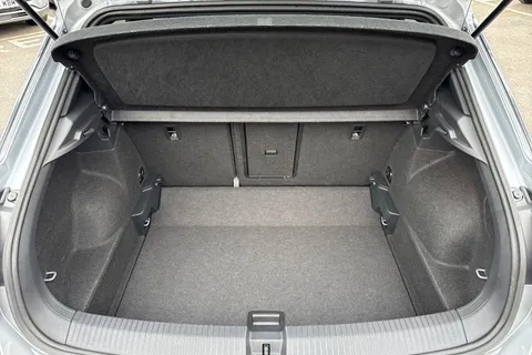DE24OVG Volkswagen T-Roc 1.5 TSI R-Line 5dr DSG Thumbnail #10