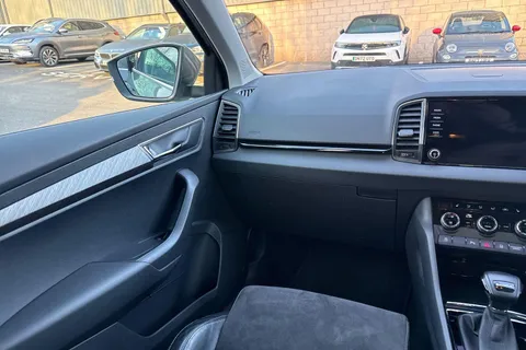 CX72OXV Škoda Karoq 2.0 TDI SE L DSG Euro 6 (s/s) 5dr Thumbnail #16