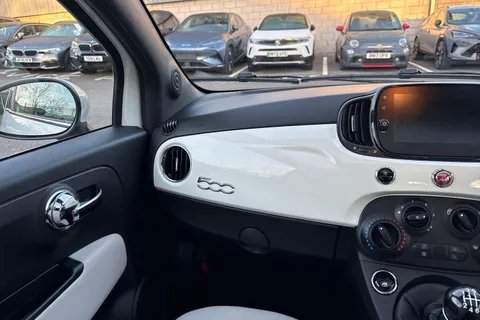 DN23AVO FIAT 500 1.0 MHEV Dolcevita Euro 6 (s/s) 3dr Thumbnail #16