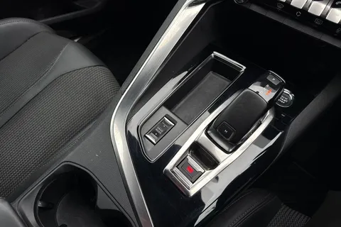 LO72CUU PEUGEOT 5008 1.5 BlueHDi GT EAT Euro 6 (s/s) 5dr Thumbnail #21