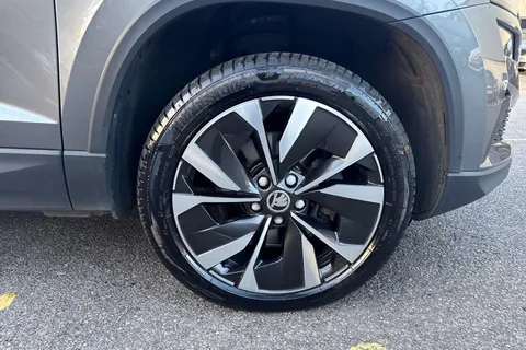 CX72OXV Škoda Karoq 2.0 TDI SE L DSG Euro 6 (s/s) 5dr Thumbnail #23