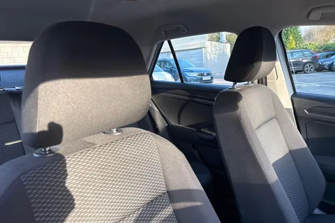 RK19VHW Volkswagen T-Roc 1.6 TDI S Euro 6 (s/s) 5dr Thumbnail #22