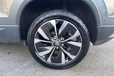 CX72OXV Škoda Karoq 2.0 TDI SE L DSG Euro 6 (s/s) 5dr Thumbnail #25