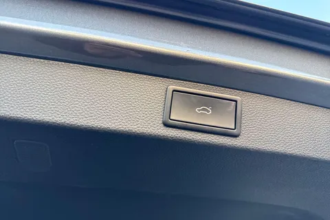 CX72OXV Škoda Karoq 2.0 TDI SE L DSG Euro 6 (s/s) 5dr Thumbnail #26