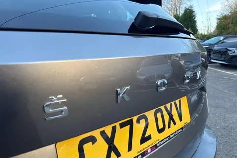 CX72OXV Škoda Karoq 2.0 TDI SE L DSG Euro 6 (s/s) 5dr Thumbnail #28