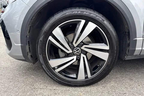 DE24OVG Volkswagen T-Roc 1.5 TSI R-Line 5dr DSG Thumbnail #24