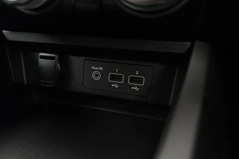 YM72BNL Renault Arkana 1.6 E-TECH S Edition Auto 2WD Euro 6 (s/s) 5dr Thumbnail #37