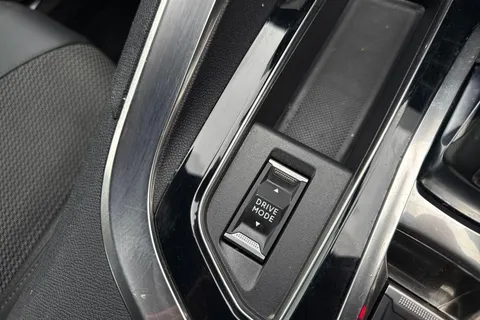 LO72CUU PEUGEOT 5008 1.5 BlueHDi GT EAT Euro 6 (s/s) 5dr Thumbnail #39