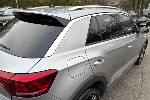 DE24OVG Volkswagen T-Roc 1.5 TSI R-Line 5dr DSG Thumbnail #27