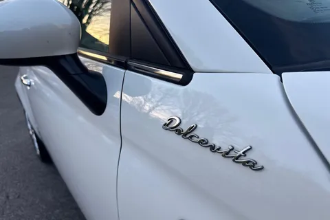 DN23AVO FIAT 500 1.0 MHEV Dolcevita Euro 6 (s/s) 3dr Thumbnail #39