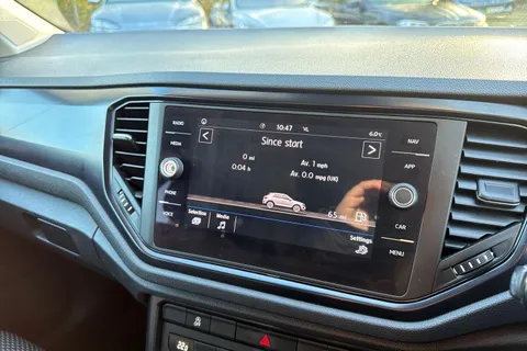 RK19VHW Volkswagen T-Roc 1.6 TDI S Euro 6 (s/s) 5dr Thumbnail #33