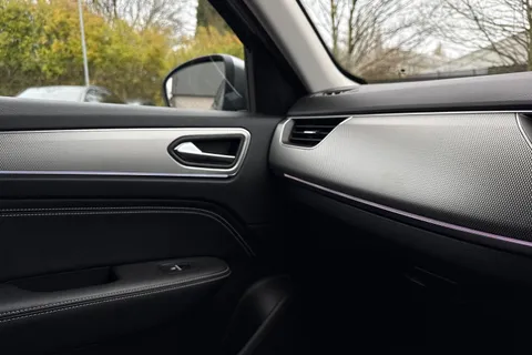 YM72BNL Renault Arkana 1.6 E-TECH S Edition Auto 2WD Euro 6 (s/s) 5dr Thumbnail #45