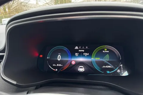 YM72BNL Renault Arkana 1.6 E-TECH S Edition Auto 2WD Euro 6 (s/s) 5dr Thumbnail #47