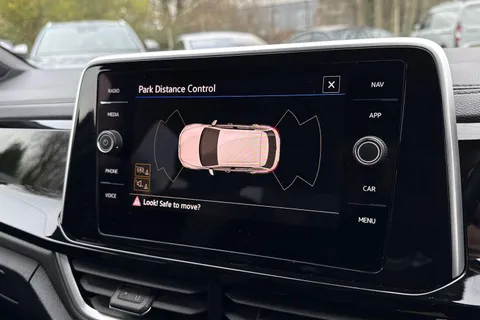 DE24OVG Volkswagen T-Roc 1.5 TSI R-Line 5dr DSG Thumbnail #36