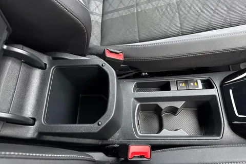 DE24OVG Volkswagen T-Roc 1.5 TSI R-Line 5dr DSG Thumbnail #38